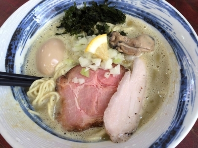 「【限定】濃厚牡蠣鶏そば（850円）」@麺屋 むじゃきの写真