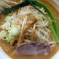 豚骨味噌 730円（もやし+80円）