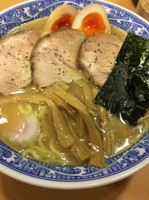 「特製中華そば」@中華そば 青葉 錦糸町店の写真