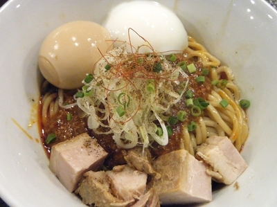 「麻婆まぜそば温泉玉子850円味玉ｸｰﾎﾟﾝ0円」@らぁ麺 やまぐち 辣式の写真