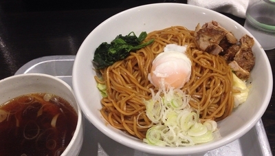 「油そば(800円)」@半チャンラーメン たまぞう 下柚木店の写真