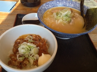 「鶏白湯らーめん＋味噌ぶた丼 ¥918」@麺の蔵 我天の写真