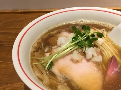 「煮干しそば」@麺尊 RAGEの写真