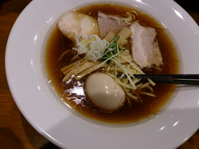 「醤油SOBA+味玉」@らぁ麺 さくららんの写真