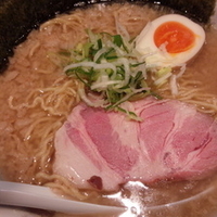 鶏旨醤背脂ラーメン