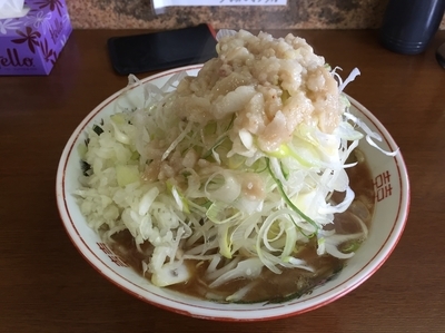 「ミニラーメン（ニンニク、ネギ、アブラ、たまねぎ） 680円」@らーめん おうか 松戸松飛台店の写真