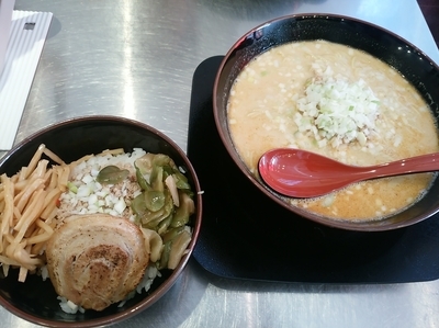 「担担麺(並盛・140g)＋そぼろご飯セット1,100円」@高崎はた山の写真