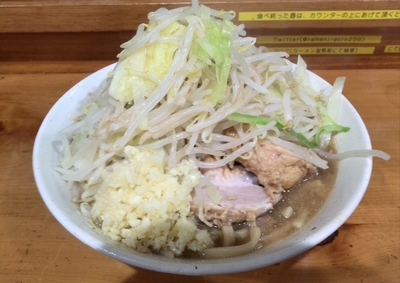 「ラーメン小(にんにく)750円」@ラーメン 滋悟郎の写真