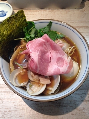 「特製蛤そば(濃口醤油Ver.)」@中華そば 四つ葉の写真