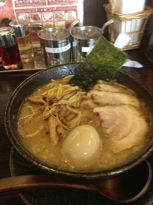 「熟成醤油チャーシュー麺大盛」@麺処 田ぶし 湘南台店の写真