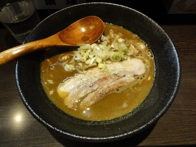 「カレーラーメン（辛口）」@ラーメン純風殿 堺東本店の写真