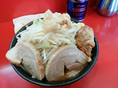 「味噌ラーメン大盛800円  子豚増し200円」@ドン-キタモトの写真