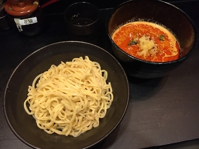 「地獄のつけ麺（血の池つけ麺） 1,000円」@地獄の担担麺 護摩龍 百人町総本山の写真