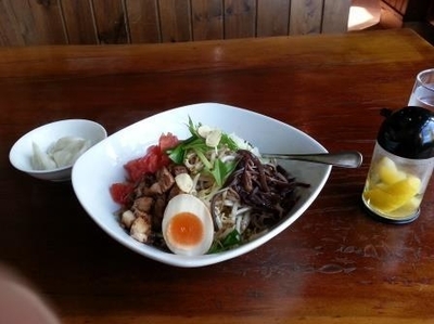 「男の油そば塩+水餃子」@麺屋 芽ぶきの写真