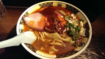 「すごい煮干ラーメン、替え玉2つ、一反麺追加、辛さ１５」@すごい煮干ラーメン凪 渋谷東口店の写真