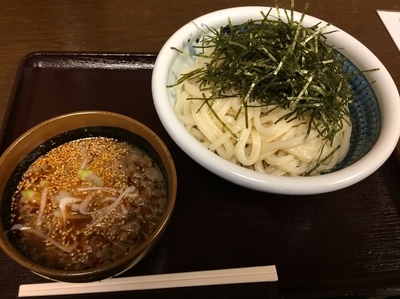 「肉汁つけめん（800円）」@うどんダイニング Yoshiの写真