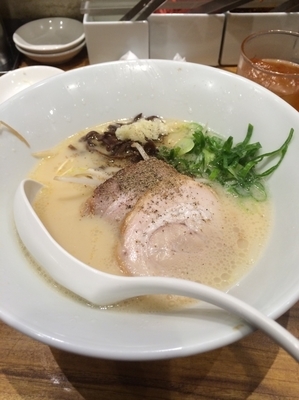 「白丸」@博多一風堂 五反田店の写真