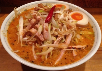 「辛ねぎ味噌ラーメン＋味たまご(800円＋50円)」@らーめん大紅の写真