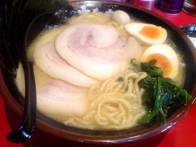 「631ラーメン(880円)」@横浜家系ラーメン 五反田 大和家の写真