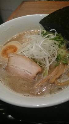 「濃厚中華そば770円」@清勝丸 桜新町店の写真