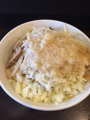 「油めん、ヤサイ、タマネギ、アブラ」@ら〜めん ぽっぽっ屋 本店の写真