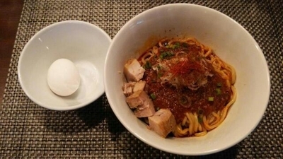 「温泉たまご付き麻婆まぜそば」@らぁ麺 やまぐち 辣式の写真