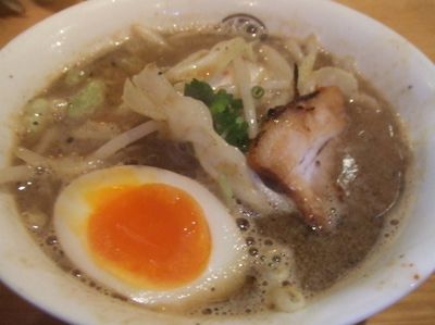 「ミニ焦げ味噌ラーメン　６００円」@無垢ツヴァイテの写真