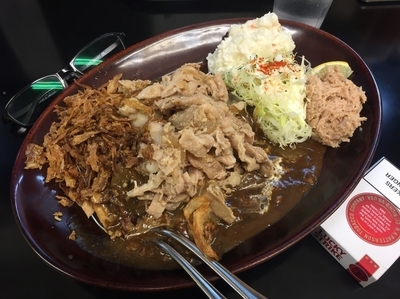 「黒い肉カレー(小盛)④⑦⑩＋ガリ豚」@カレーは飲み物。秋葉原店の写真