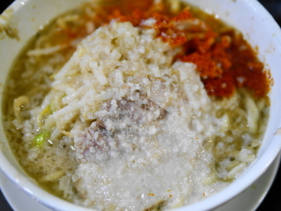 「ラーメン 脂マシマシ＋唐辛子トリプル」@麺や 希 御徒町店の写真