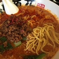 四川担々麺 700円 プラス消費税