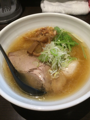 「塩味玉らぁ麺」@らぁ麺 金萬の写真