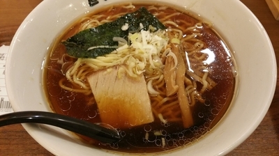 「ラーメン」@らーめん直久 新宿西口店の写真