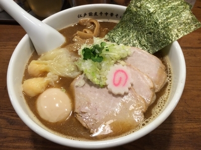 「特選江戸前煮干中華そば大盛／¥1,100」@江戸前煮干し中華そば きみはん 総本店の写真