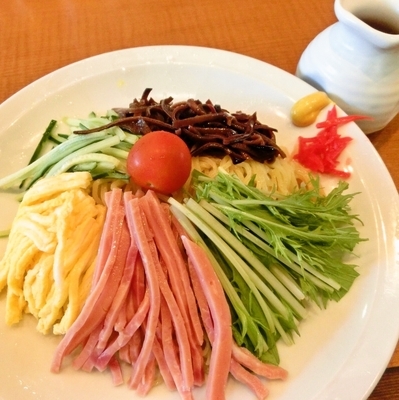 「丸源冷し中華(ごまだれ)＋大盛(680円＋98円＋税)」@丸源ラーメン 川口芝店の写真