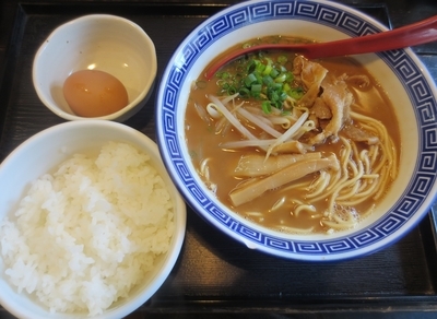 「中華そば（並）700円＋ライス100円」@中華そばJACの写真