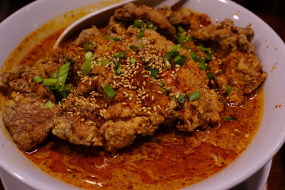 「でか肉担々麺＋小ライス（サービス）」@永吉の写真