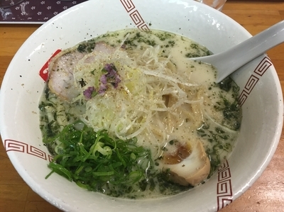 「塩（しそ入り）らーめん（750円）」@らーめん 弥七の写真