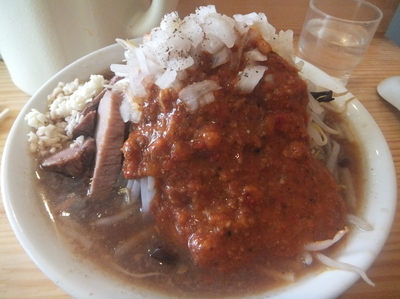 「オロチョンラーメン600円(麺柔らか、野菜ニンニクヤクミ)」@にかいやの写真