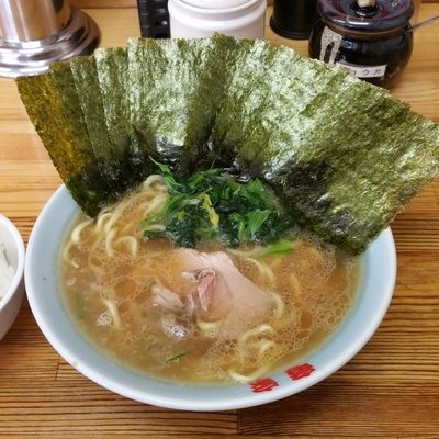 「ラーメン+のり+ライス」@ラーメン竜家 六角家姉妹店の写真