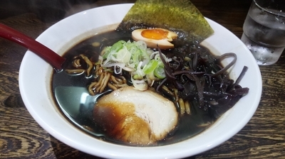 「富山ブラックラーメン黒醤油」@大泉らーめんの写真