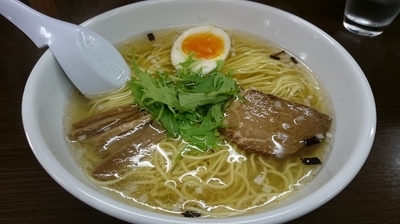 「しおらーめん」@麺8-34の写真