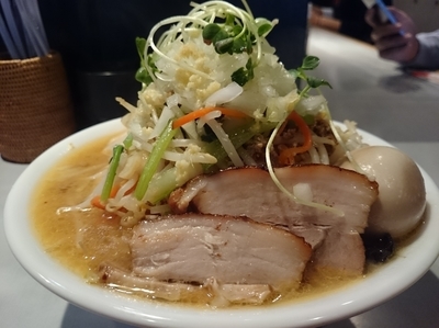 「【限定】野菜がたくさんの味噌らぁめん800円＋味玉(ラーパス」@中華蕎麦 瑞山（ZUIZAN）の写真