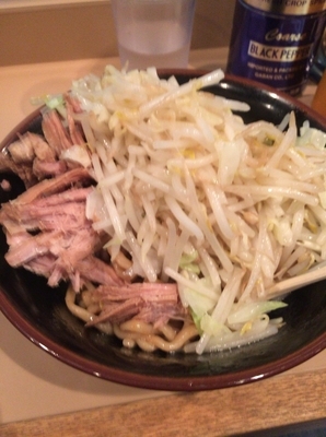 「汁なし味噌750円＋豚増し200円」@The Outsidersの写真