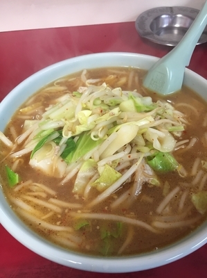 「味噌ラーメン(中辛) 750円」@長崎チャンポン 丸富の写真