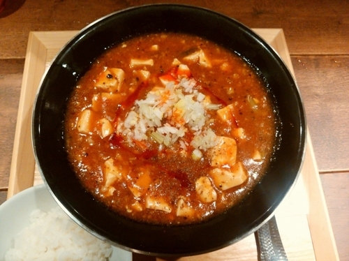 全とろ麻婆麺＋半ライス(ランチサービス)