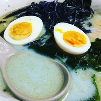 水色ラーメン 750円