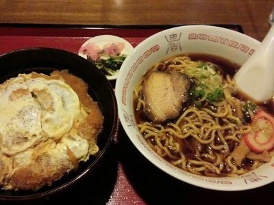 「ラーメン＋かつ丼」@食堂 天保の写真