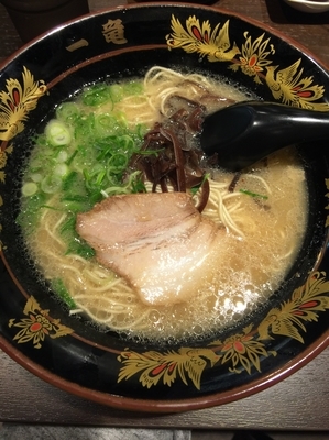 「博多屋台ラーメン」@元祖中洲屋台ラーメン一竜 豊田本店の写真