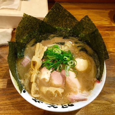 「らぁ麺 並 700円+得トッピング250円」@麺屋 庄太 六浦本店の写真