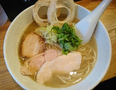 「塩 ＋煮干オイル」@らーめん専門 和海の写真